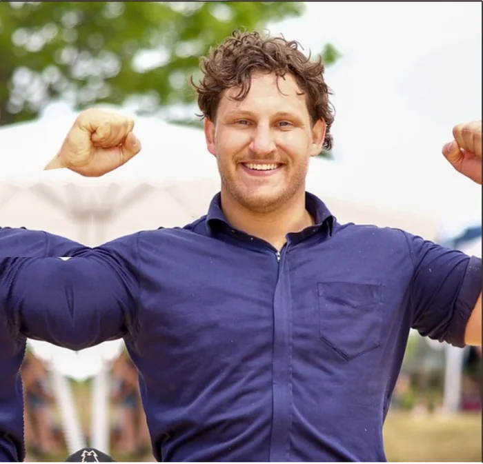 Lario Kramer jubelt am Schwingfest